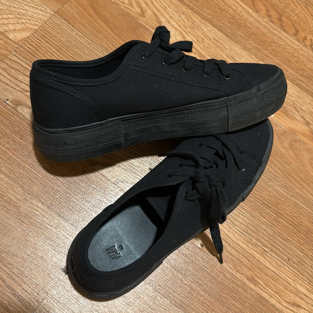 H&M sneakers